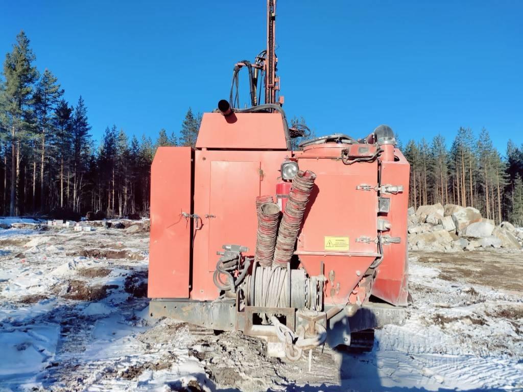 Sandvik DC 560 Povrchové vrtné súpravy