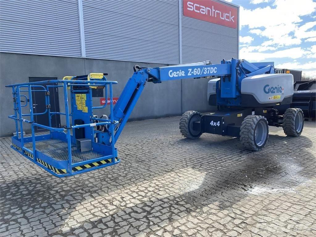 Genie Z60/37 DC Kĺbové plošiny
