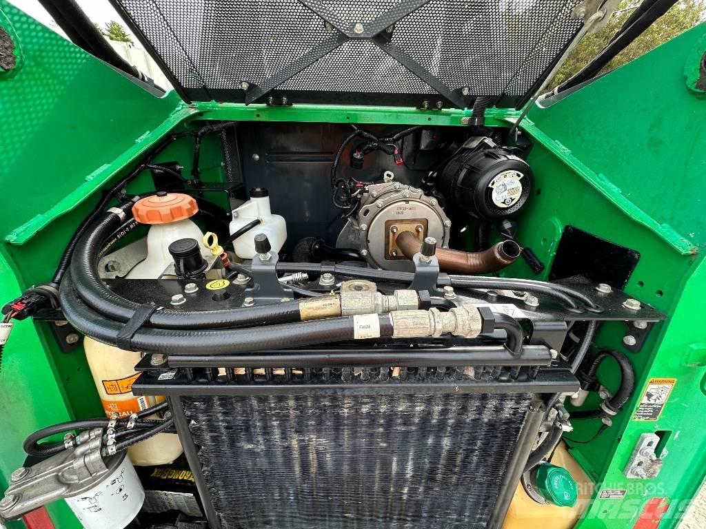 John Deere 312GR Šmykom riadené nakladače