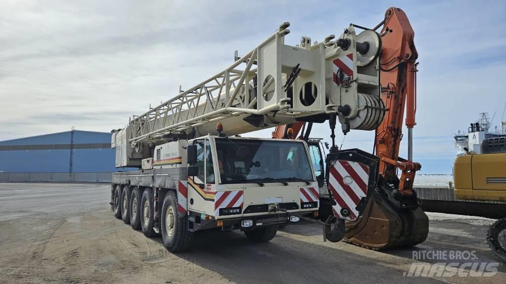 Demag AC 100 Univerzálne terénne žeriavy