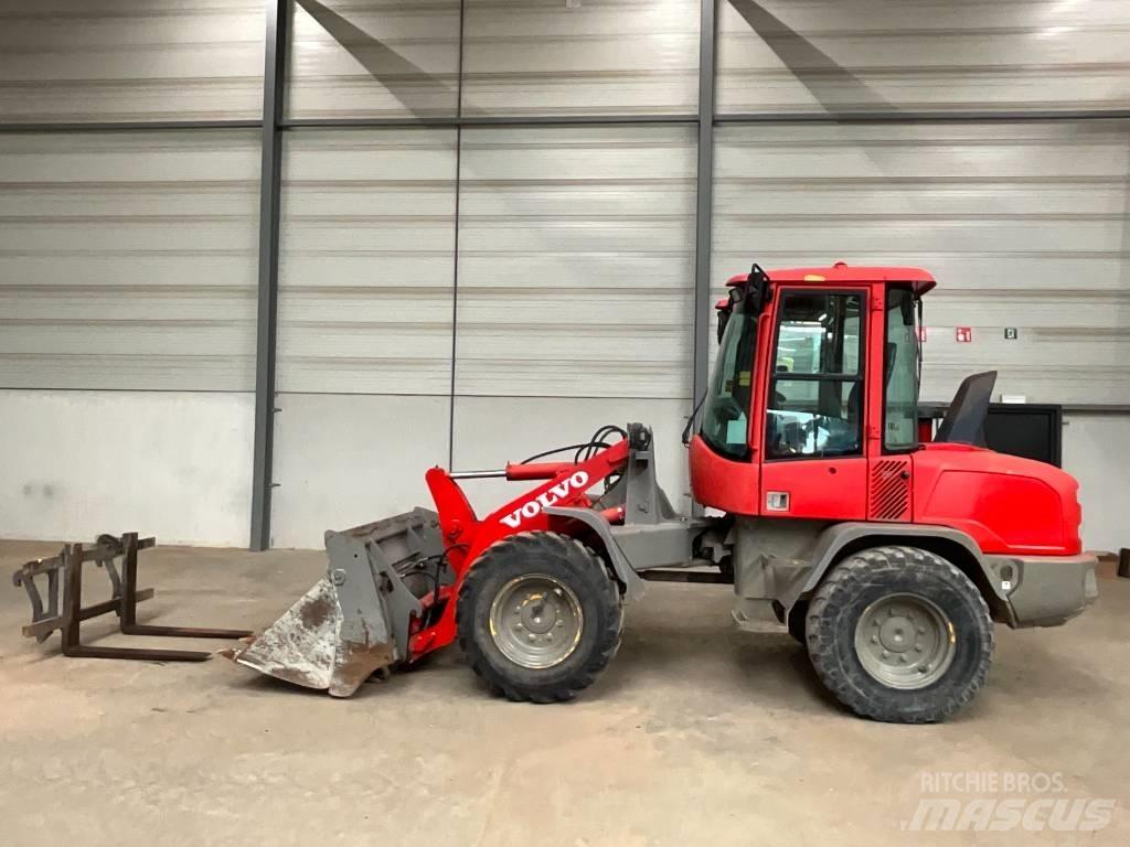 Volvo L 30 G Kolesové nakladače