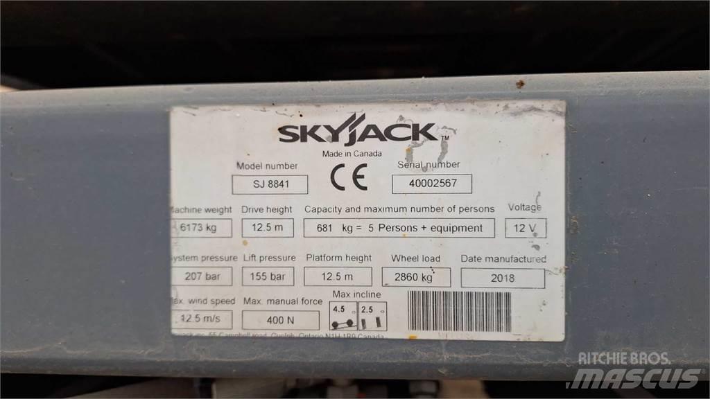 SkyJack 8841RT Nožnicové zdvíhacie plošiny