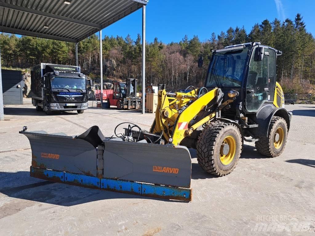 Komatsu WA 80 M Kolesové nakladače