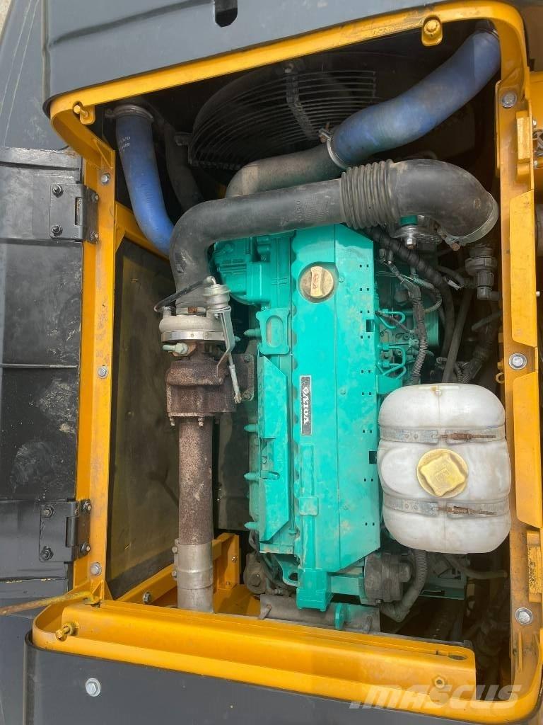Volvo EC 210 Midi rýpadlá 7 t - 12 t