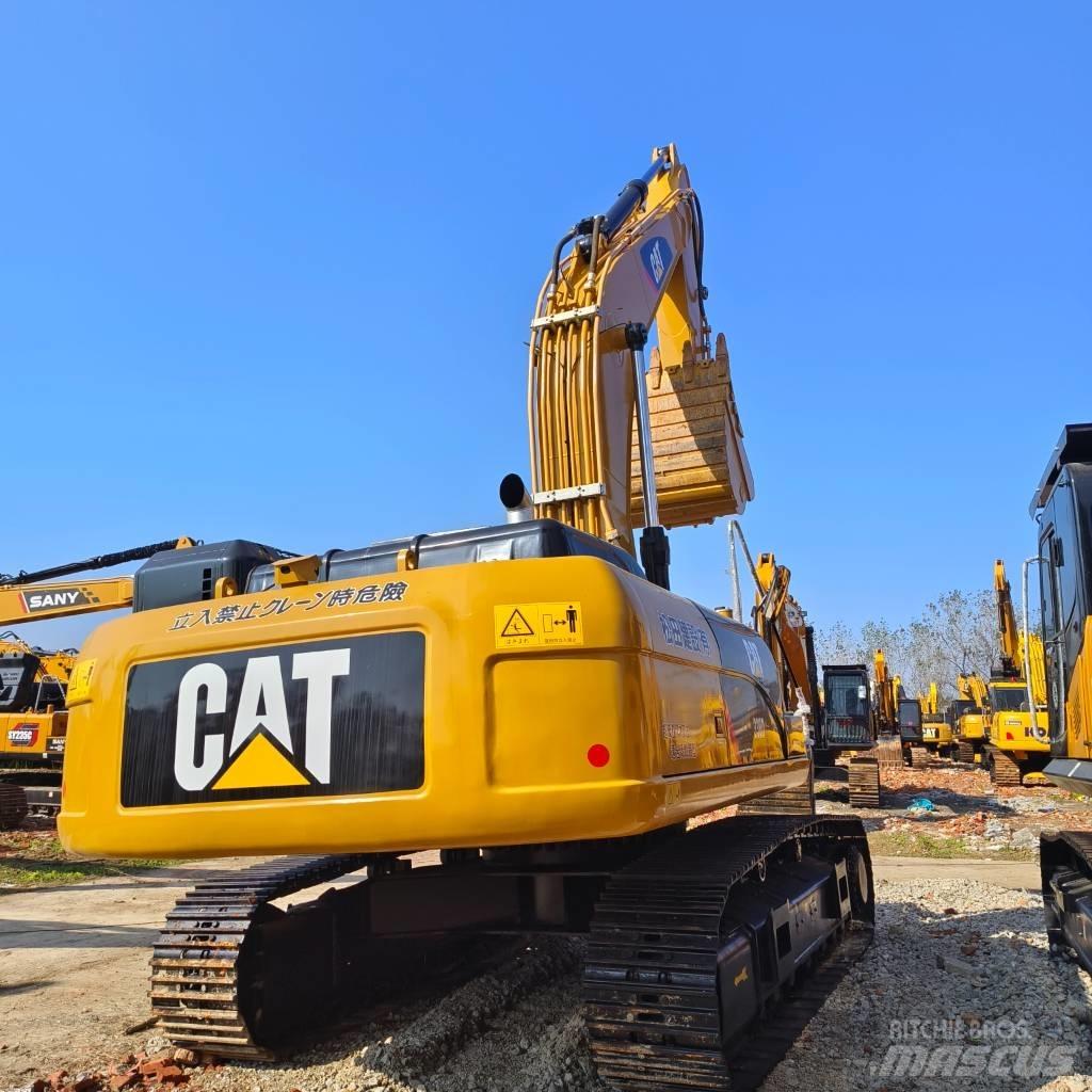 CAT 330D2 Pásové rýpadlá