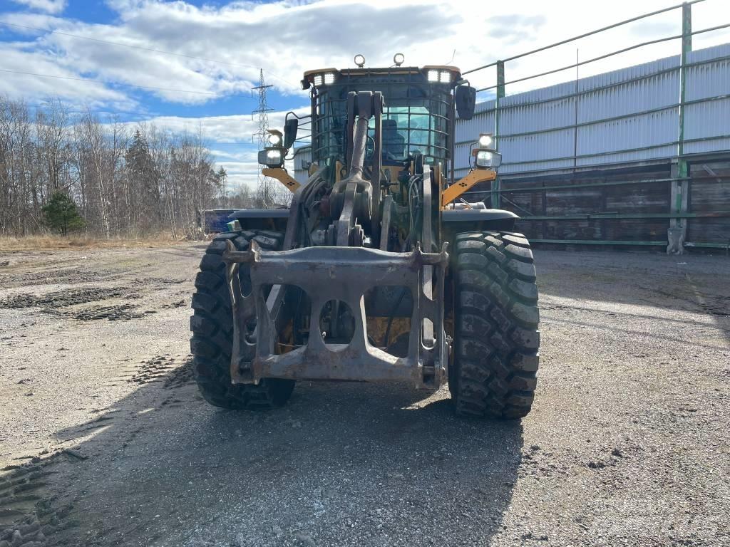 Volvo L 120 H Kolesové nakladače