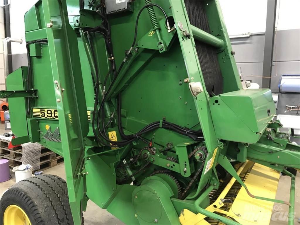 John Deere 590 Lisy na hranaté balíky
