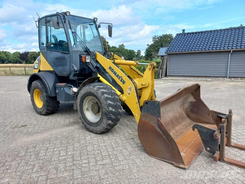 Komatsu WA 80-6 Kolesové nakladače