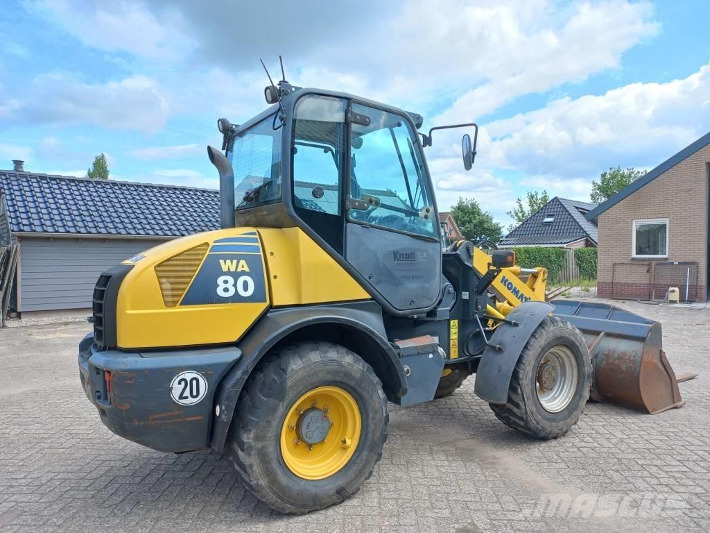Komatsu WA 80-6 Kolesové nakladače