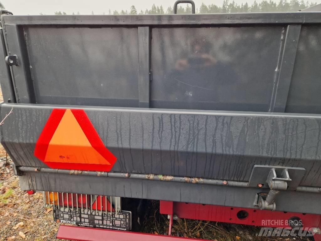 Pronar T 679/3 Vyklápacie prívesy