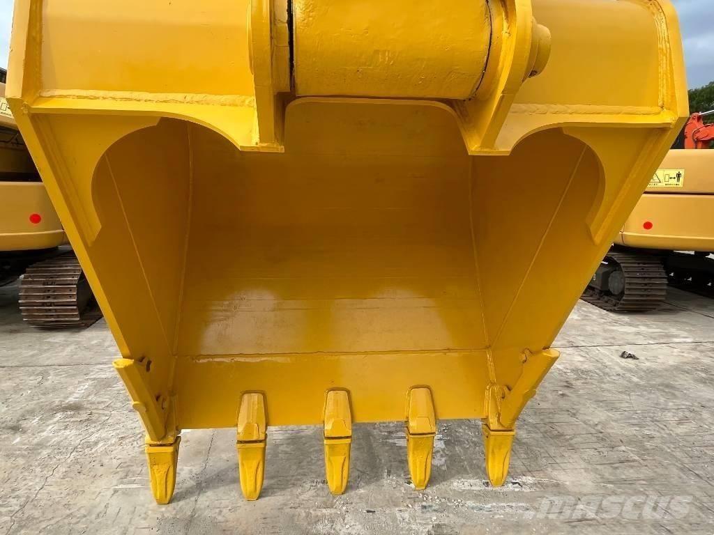 Komatsu pc400-8 Pásové rýpadlá