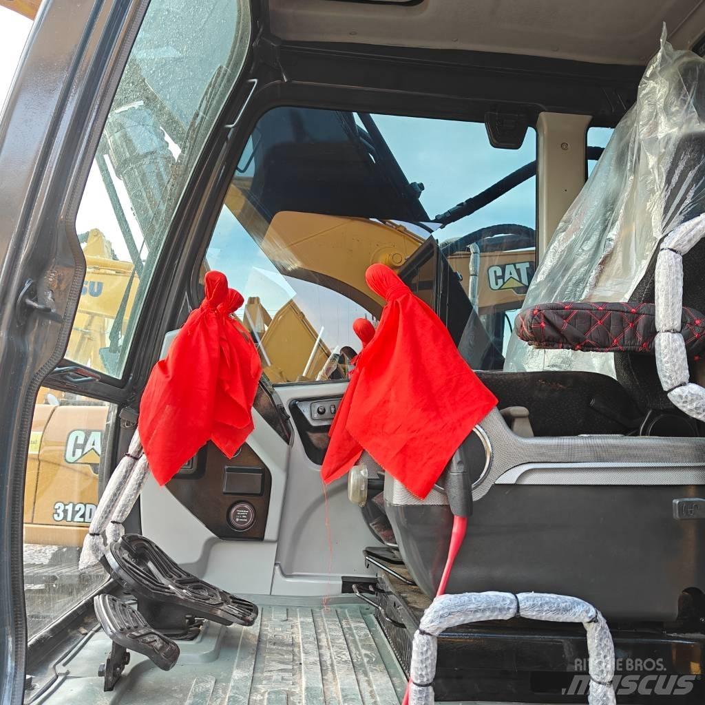 Hyundai 220VS Pásové rýpadlá