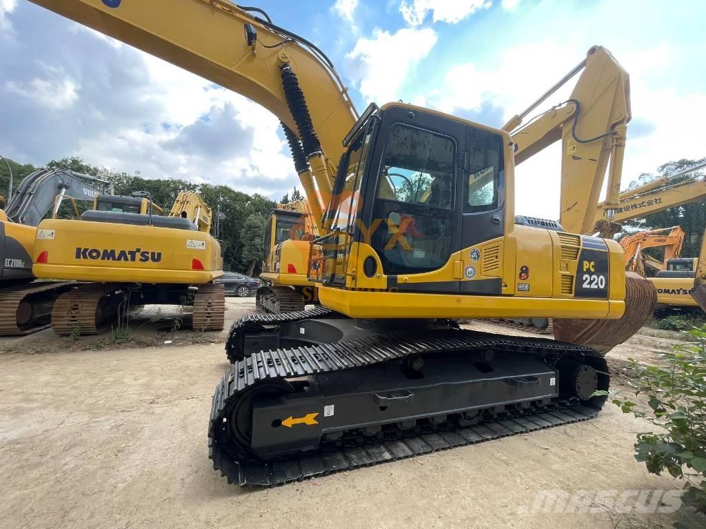 Komatsu PC 220-8 Pásové rýpadlá