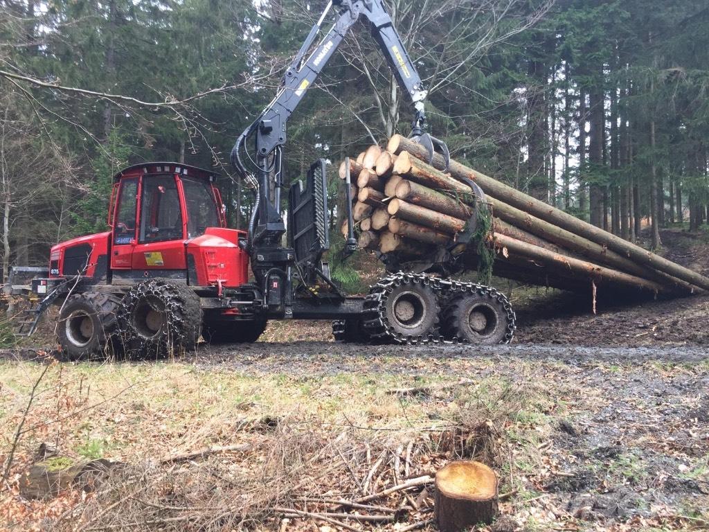 Komatsu 875 Lesné traktory