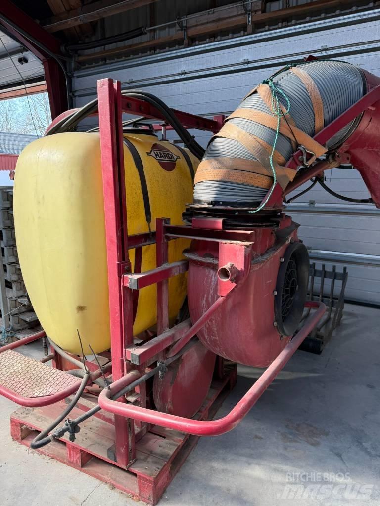 Hardi 600 SVCO Nesené postrekovače