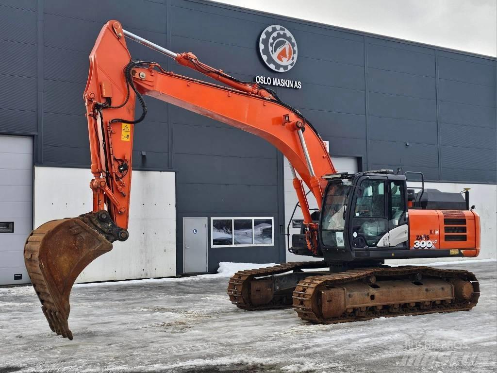 Hitachi ZX 300 LC-6 Pásové rýpadlá