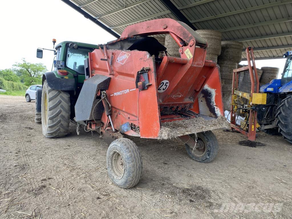 Kuhn MINOTOR 3060 Zariadenie na vykladanie sila