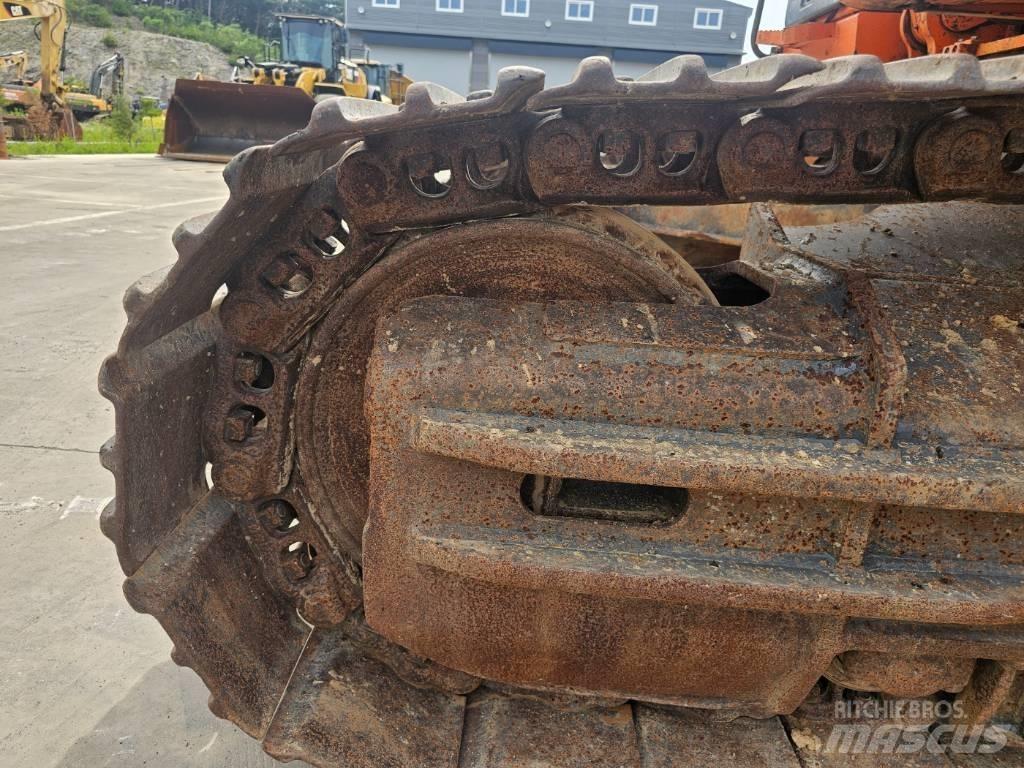 Doosan DX 300 LC-3 Pásové rýpadlá