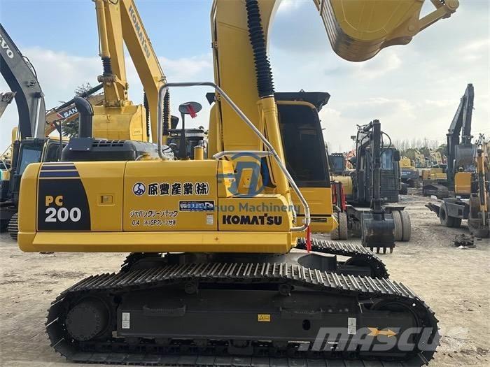 Komatsu PC200-8MO Pásové rýpadlá