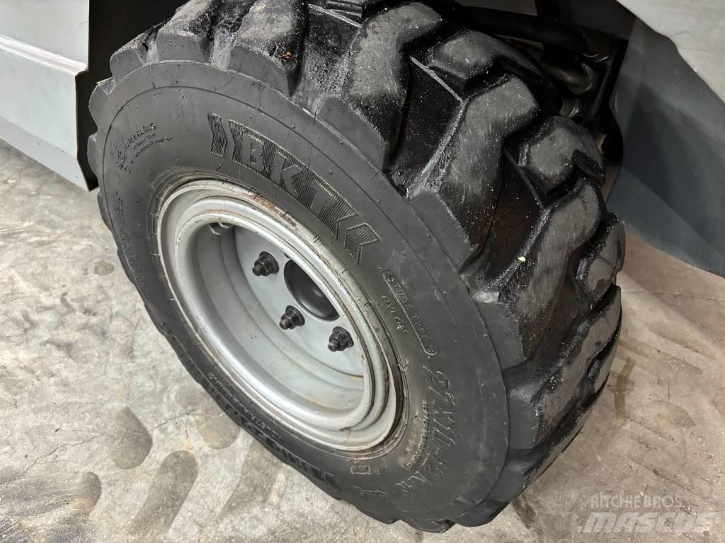 Manitou MH 25.4 T Terénne vysokozdvižné vozíky