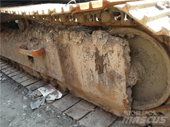 Volvo EC 240 B LC Pásové rýpadlá