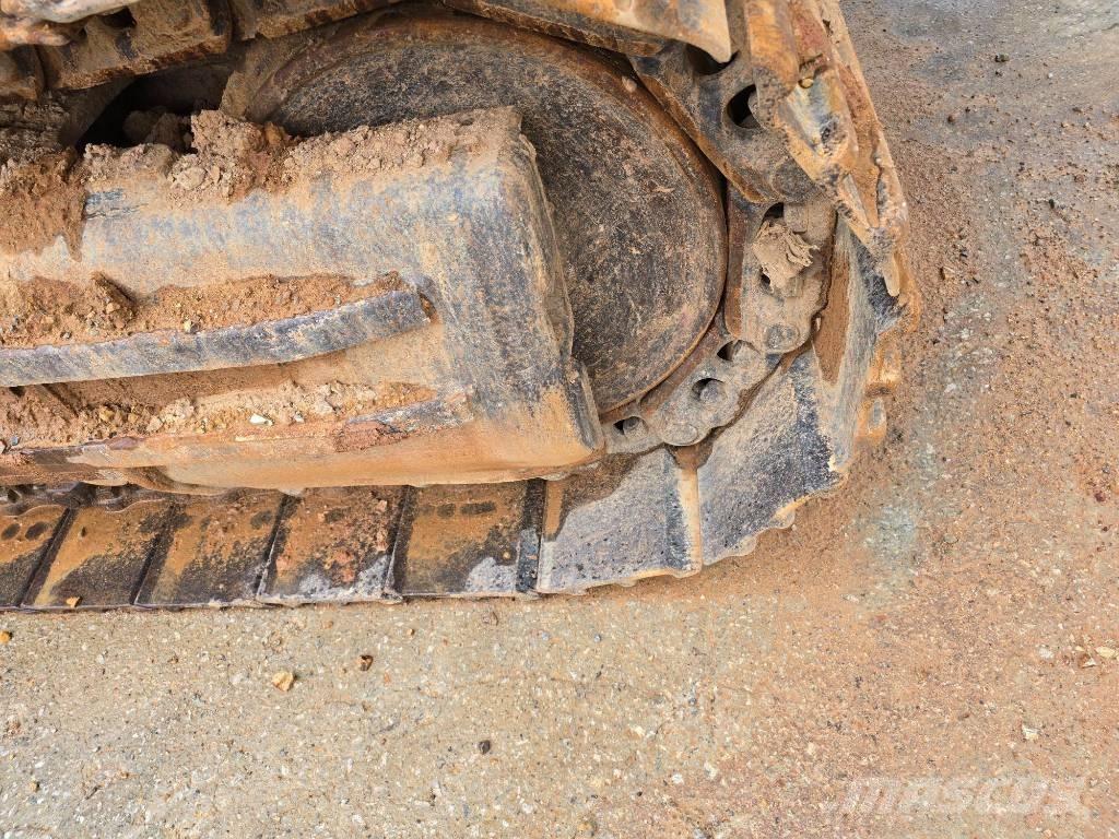 Hyundai Robex 300 LC Pásové rýpadlá