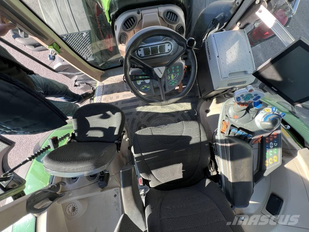 Fendt 828 Vario Traktory