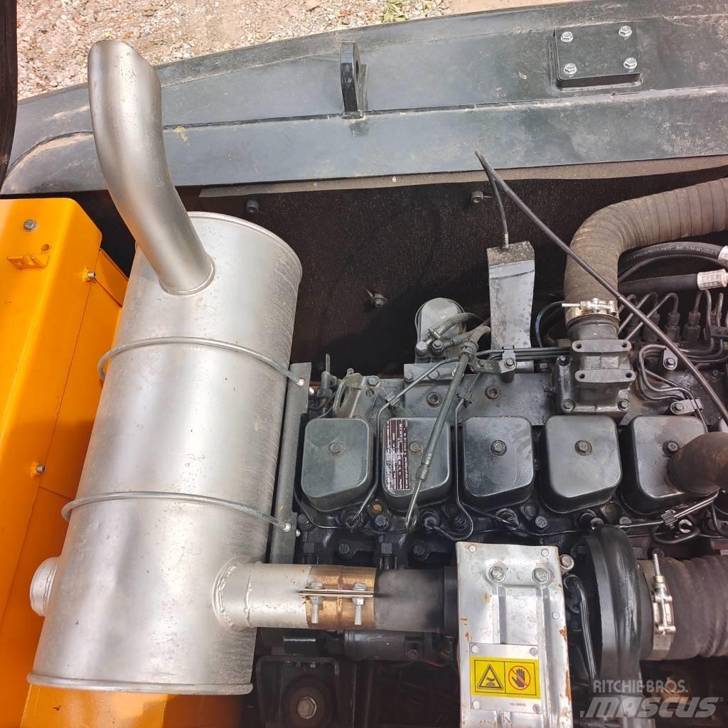 Hyundai 220LC-9 Pásové rýpadlá