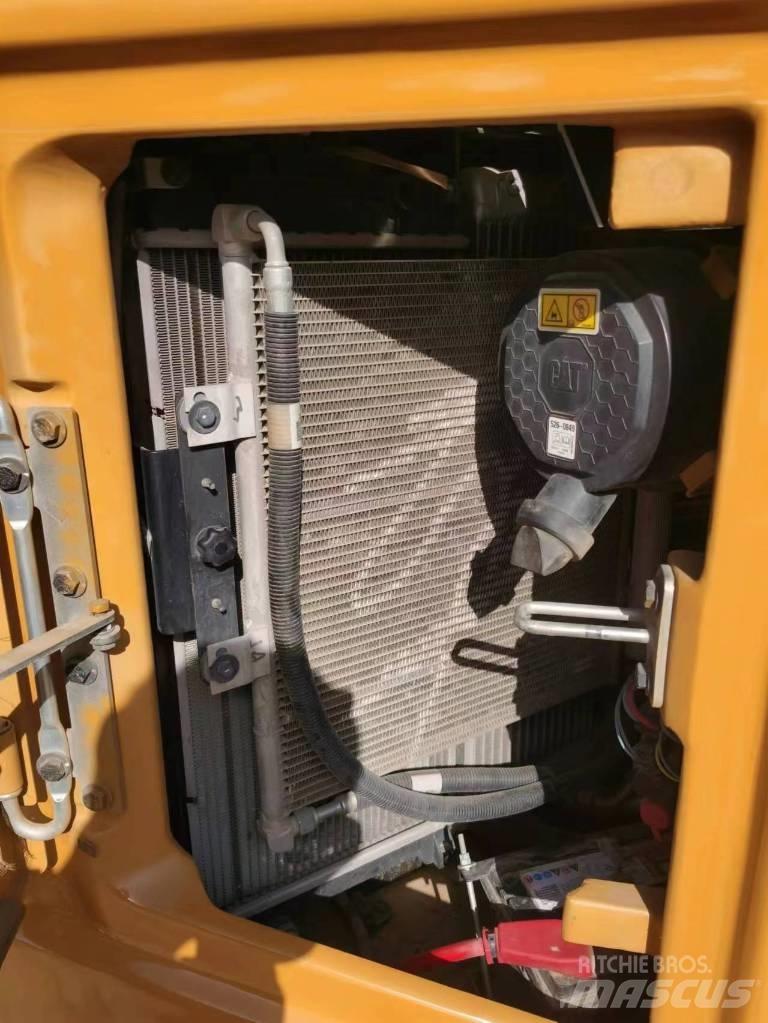 CAT 306 Mini rýpadlá < 7t