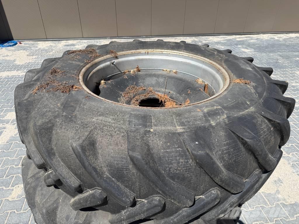 Michelin 20.8x38 Pneumatiky, kolesá a ráfiky