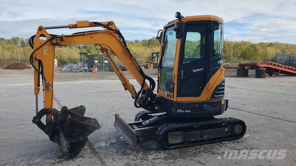 Hyundai R25Z-9 AK Mini rýpadlá < 7t