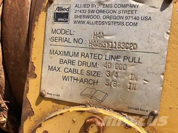 CAT D 5 K LGP Pásové dozéry