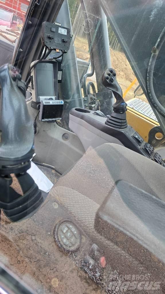 Volvo EC 250 D L Pásové rýpadlá