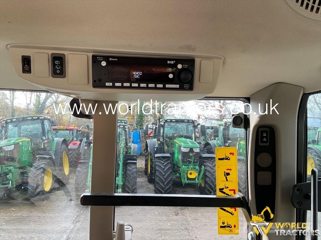 John Deere 6120 M Traktory