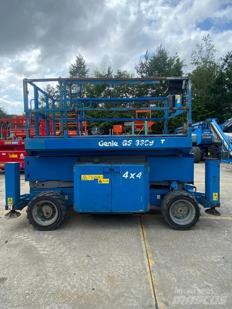 Genie GS 3369 RT Nožnicové zdvíhacie plošiny