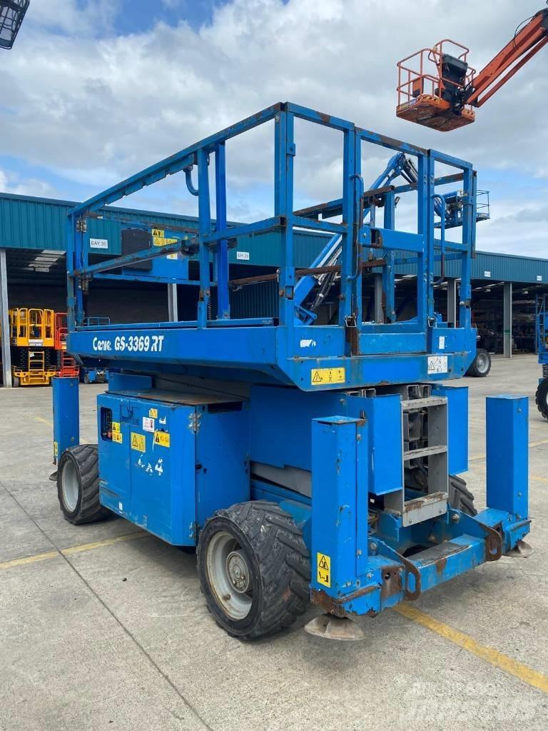 Genie GS 3369 RT Nožnicové zdvíhacie plošiny