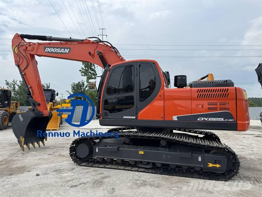 Doosan DX 225 LC-9C Pásové rýpadlá