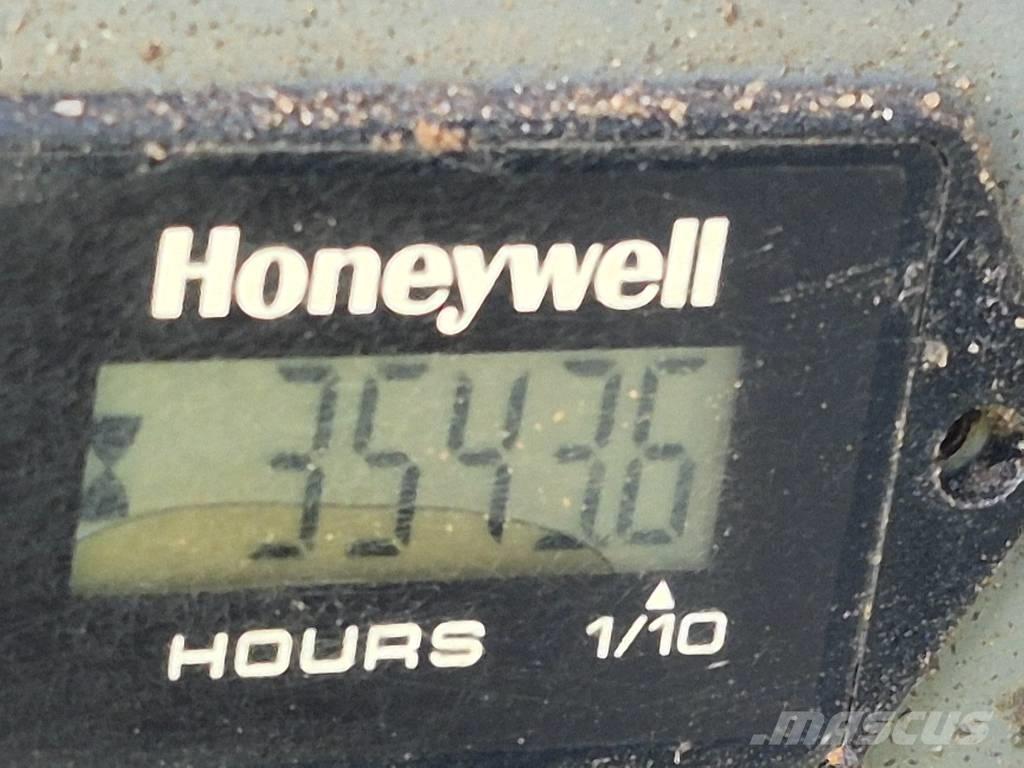 Takeuchi TB 250 Pásové rýpadlá