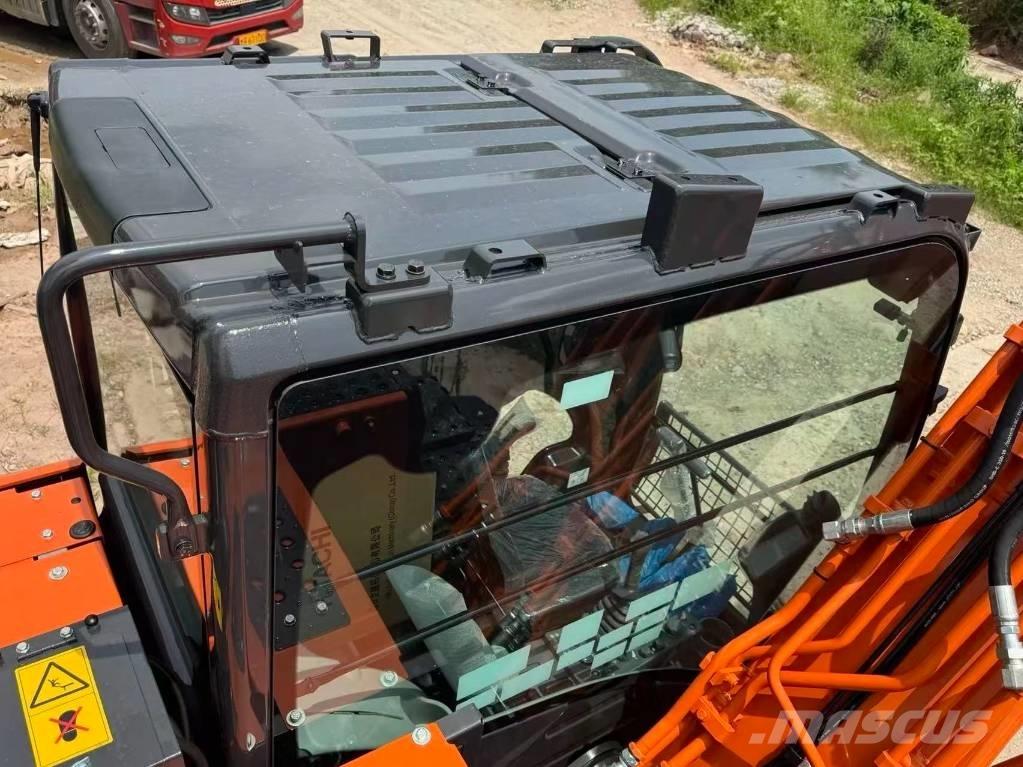 Hitachi ZX 130-6 Pásové rýpadlá
