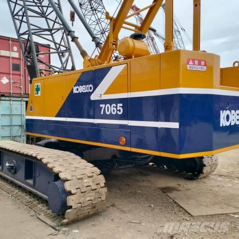 Kobelco 7065 Pásové žeriavy