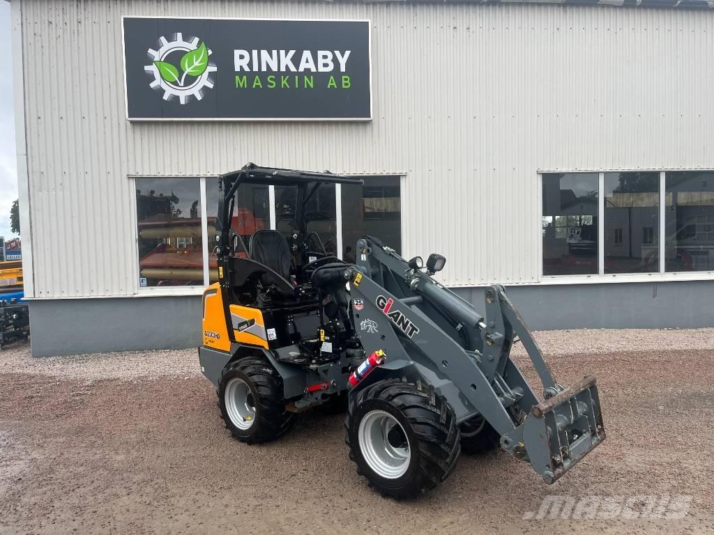GiANT G 2300 HD Viacúčelové nakladače