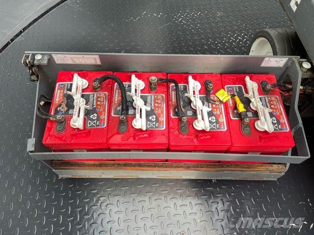 SkyJack SJ3219 Nožnicové zdvíhacie plošiny