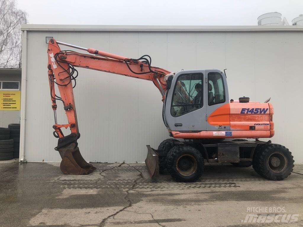 Fiat-Kobelco E 145 W Kolesové rýpadlá