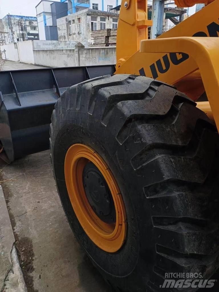 Lonking 856 Kolesové nakladače