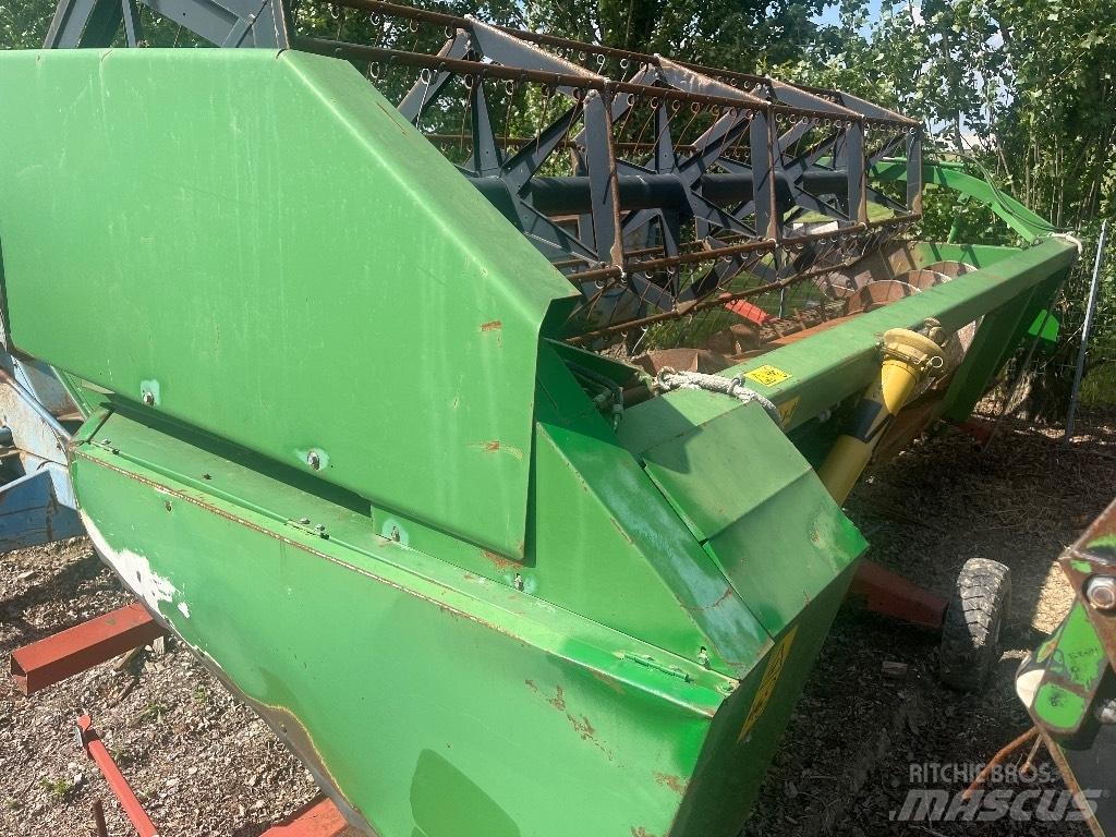 John Deere 2058 Kombinované zberacie stroje