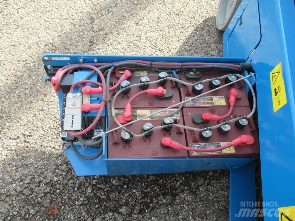 Genie GS 2032 Nožnicové zdvíhacie plošiny