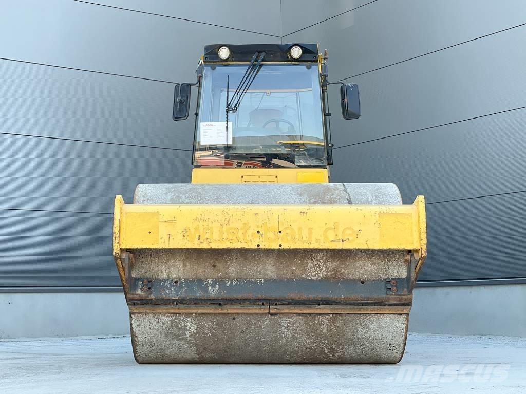 Bomag BW 213 DH-4 Ťahačové valce