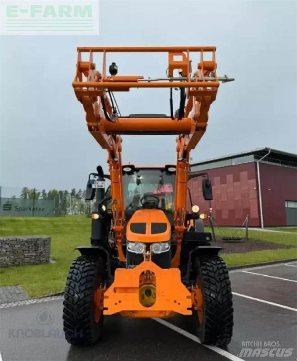 John Deere 6120m Traktory