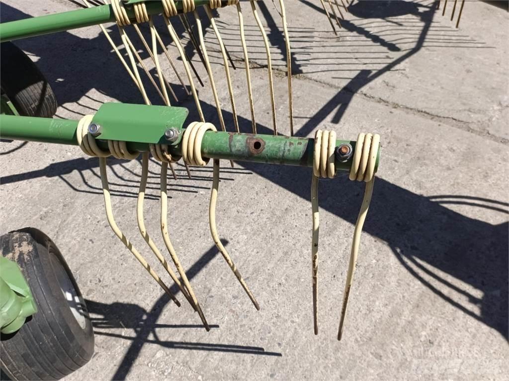 Krone Swadro 800 Riadkovacie žacie stroje