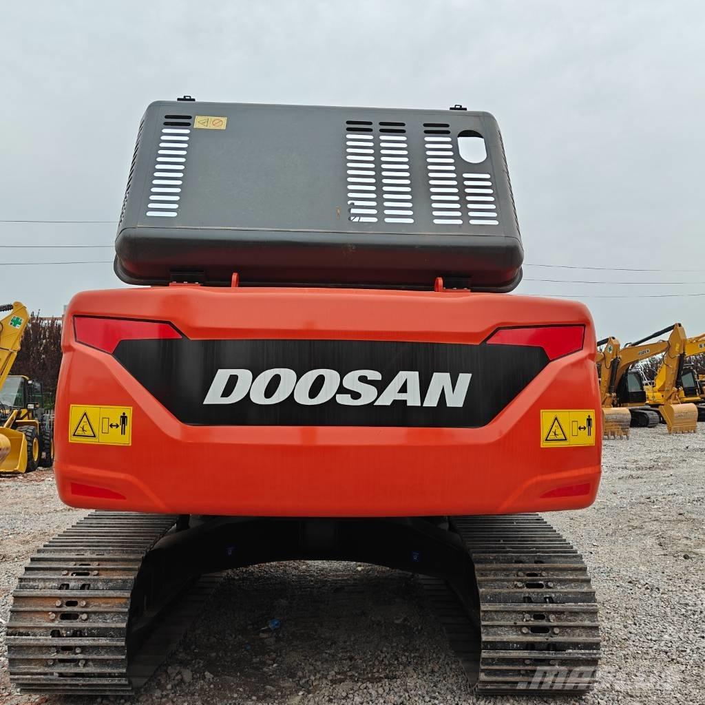 Doosan DX 225 LCA Pásové rýpadlá
